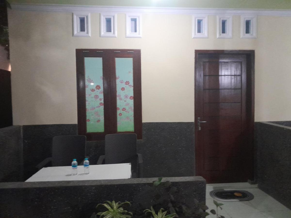 Mango Homestay Секотонг Екстер'єр фото