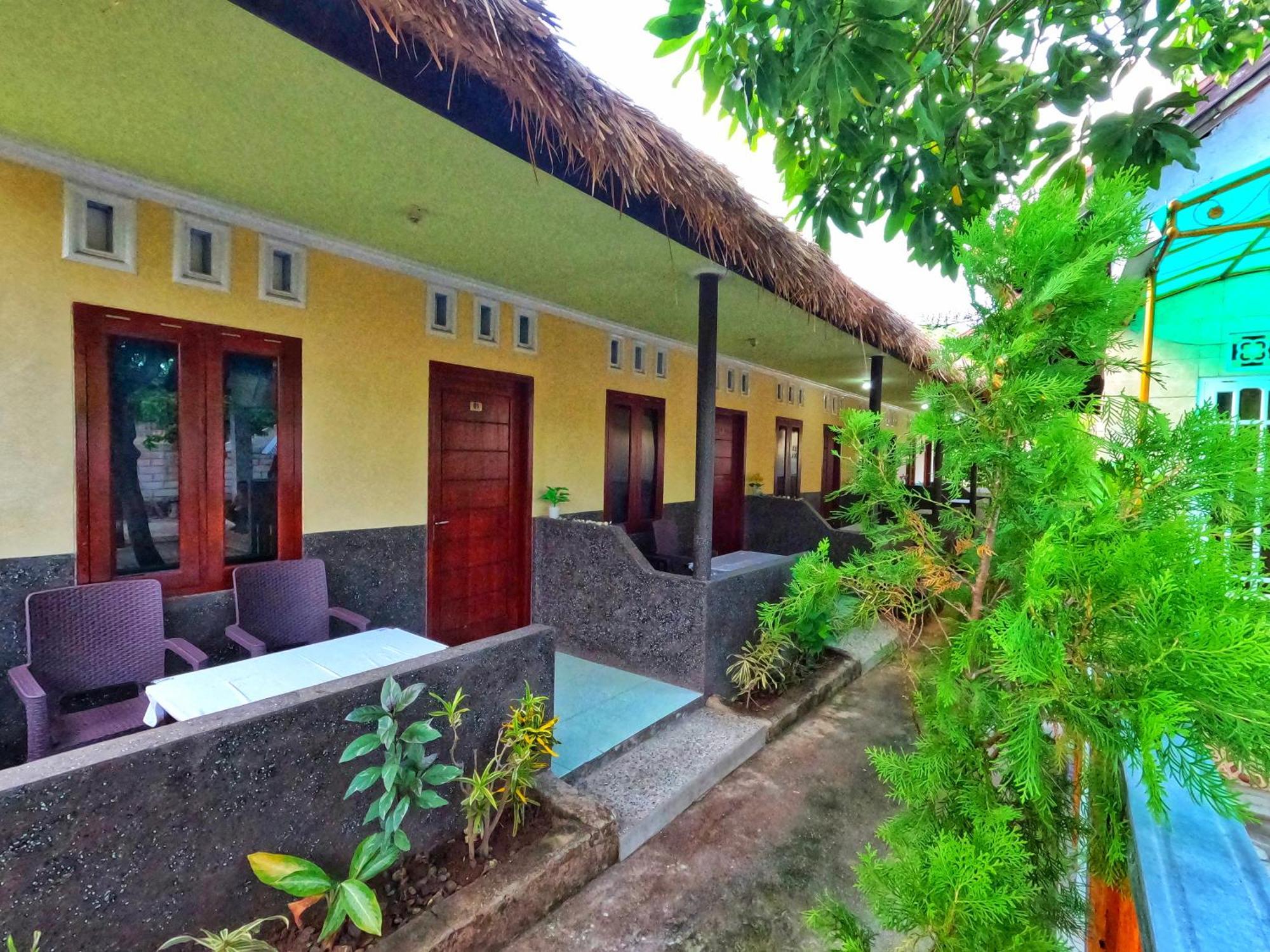 Mango Homestay Секотонг Екстер'єр фото
